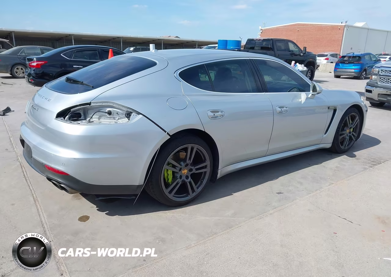 2014 Porsche Panamera E-Hybrid S VIN:WP0AD2A75EL044730 - 4