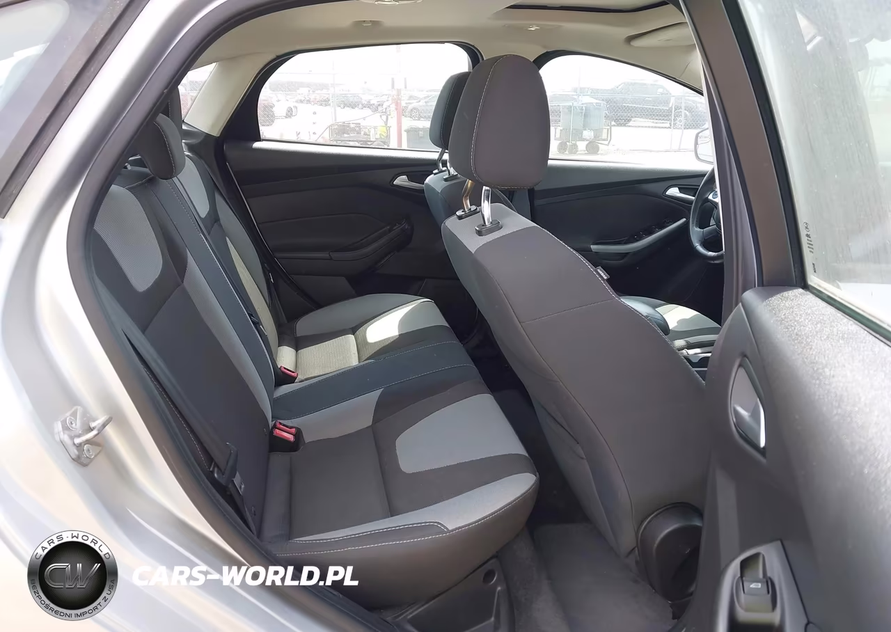 2012 Ford Focus Se VIN:1FAHP3F28CL273088 - 8