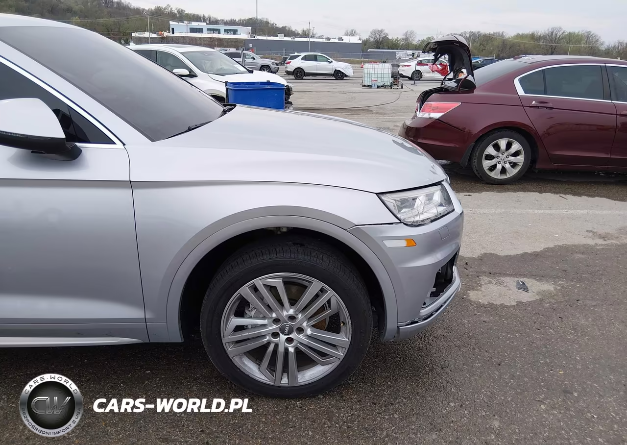 2019 Audi Q5 45 Premium VIN:WA1BNAFY6K2032983 - 18
