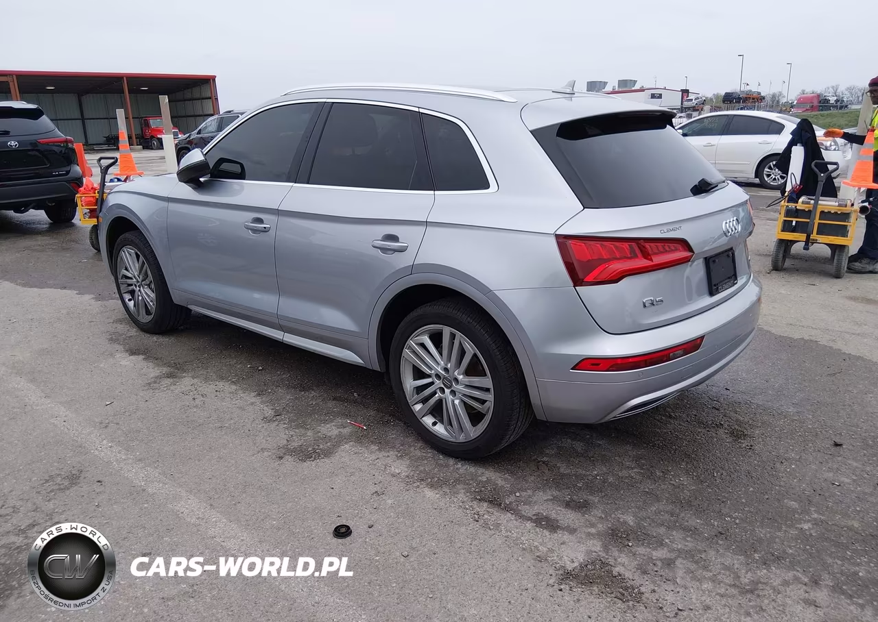 2019 Audi Q5 45 Premium VIN:WA1BNAFY6K2032983 - 3