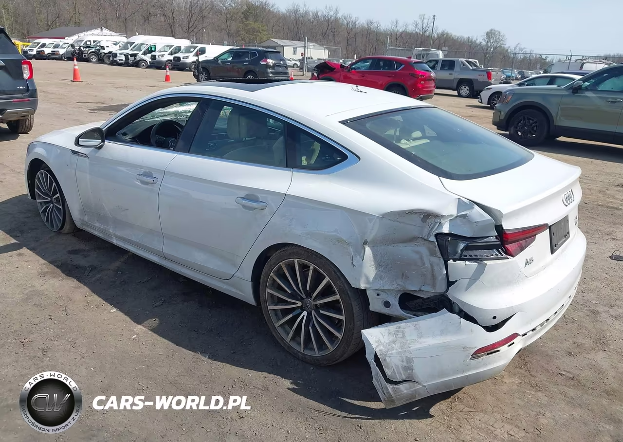 2018 Audi A5 2.0T Premium VIN:WAUBNCF58JA133063 - 3