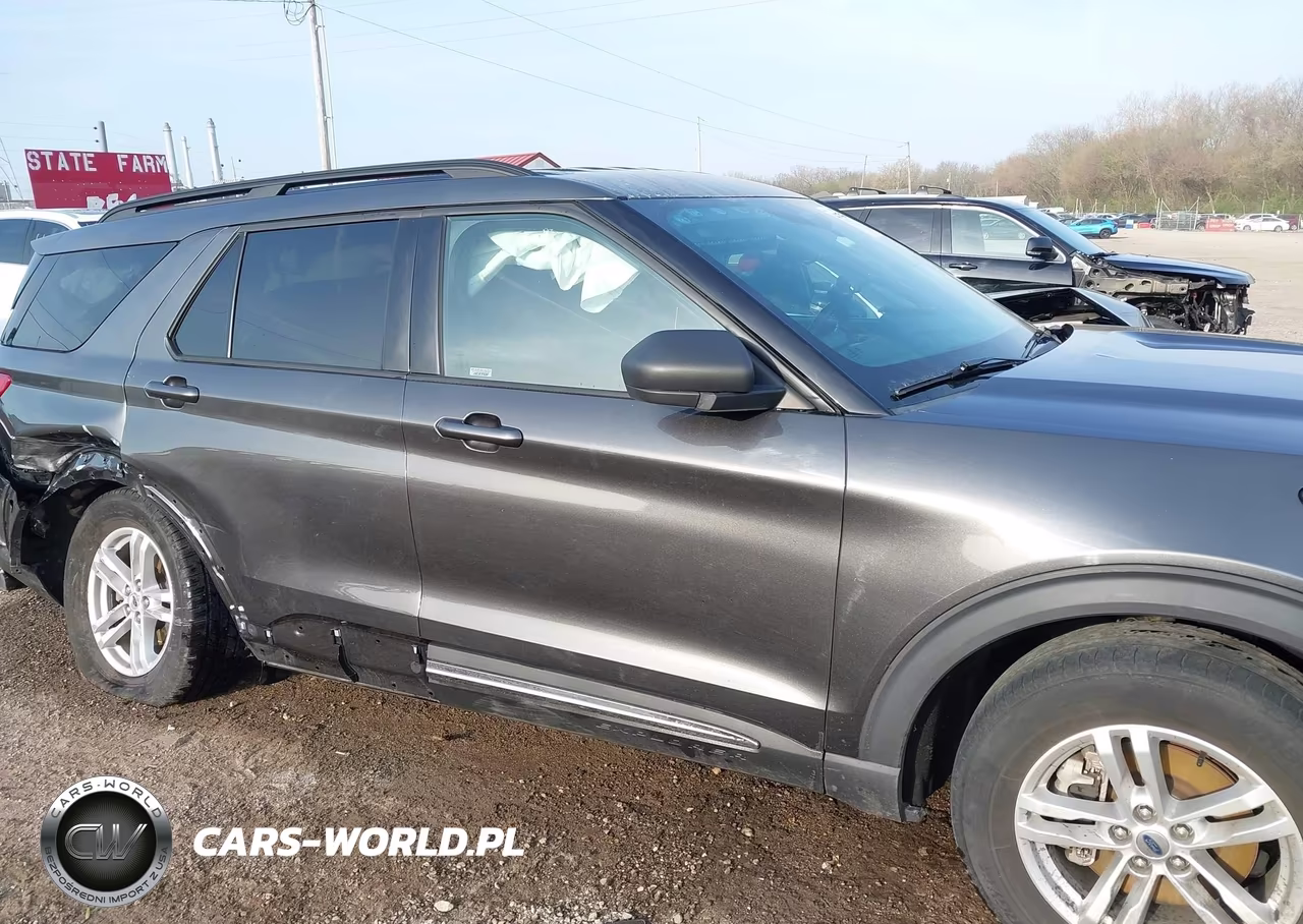 2020 Ford Explorer Xlt VIN:1FMSK8DH7LGA69468 - 13