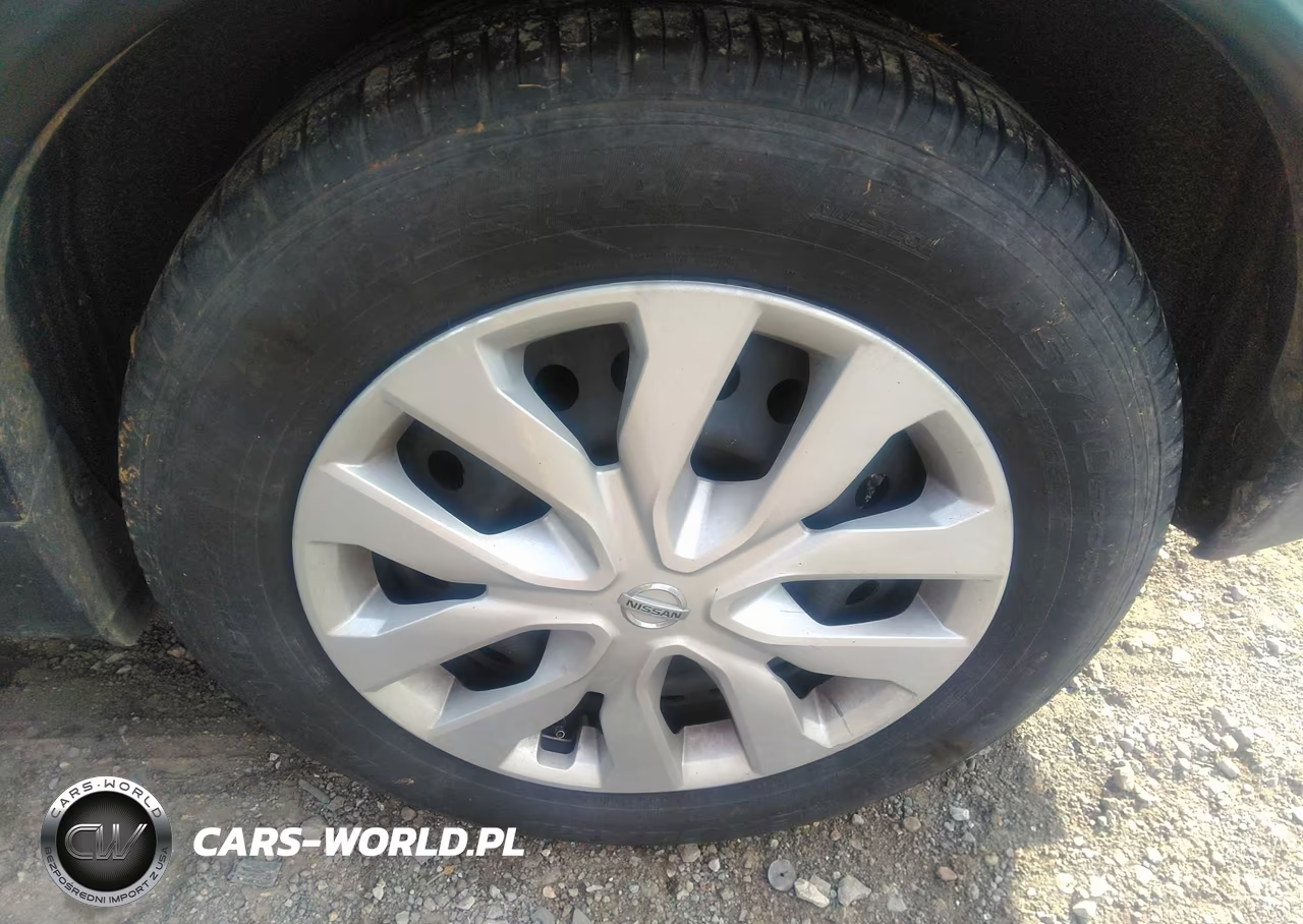 2015 Nissan Rogue S VIN:KNMAT2MV8FP509878 - 19