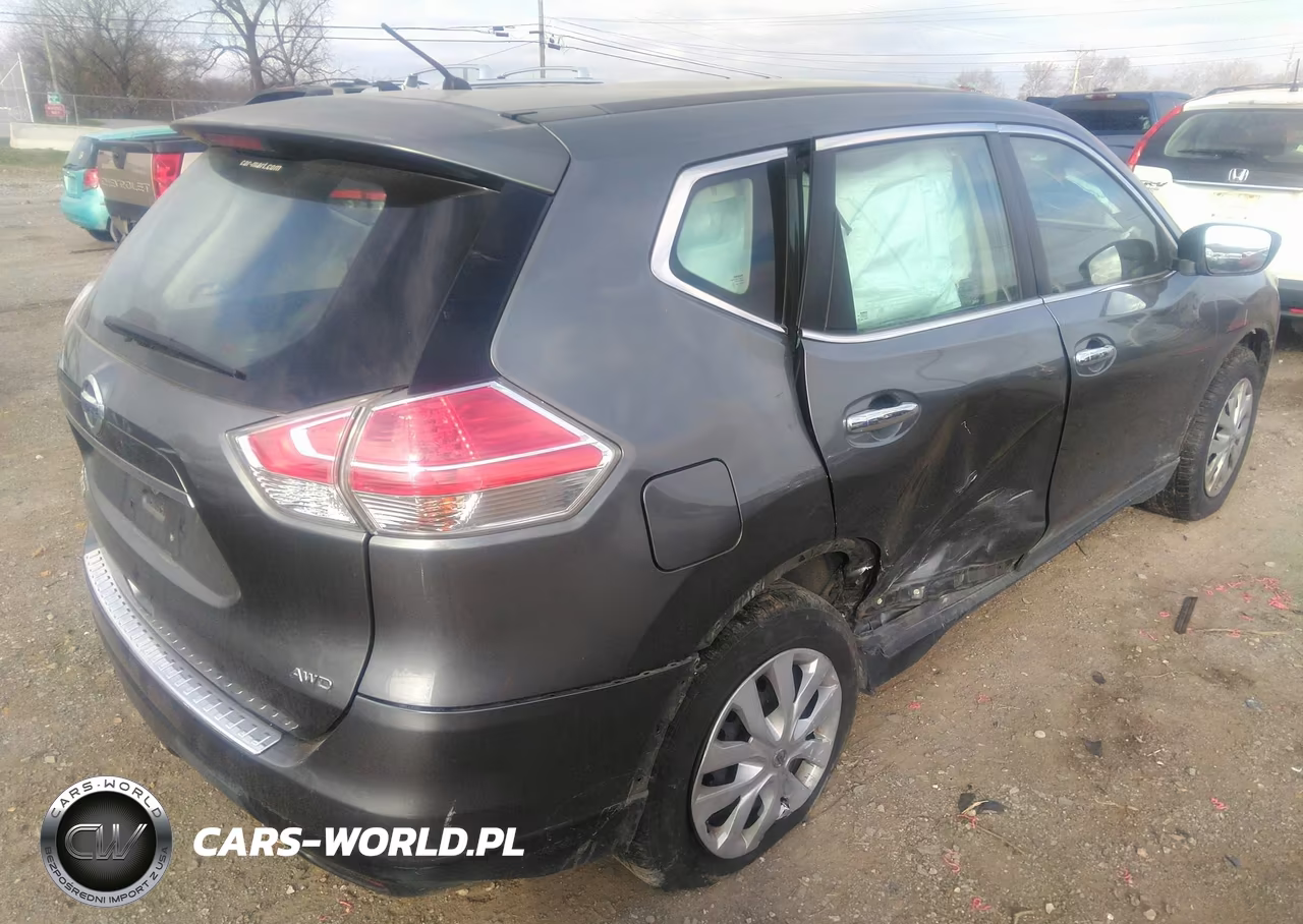 2015 Nissan Rogue S VIN:KNMAT2MV8FP509878 - 4