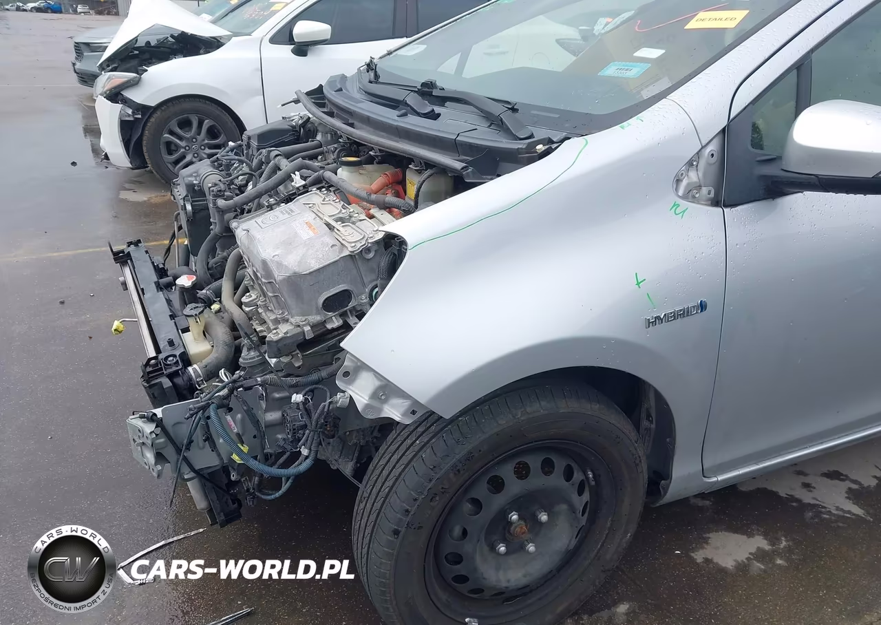 2016 Toyota Prius C One VIN:JTDKDTB30G1120973 - 18