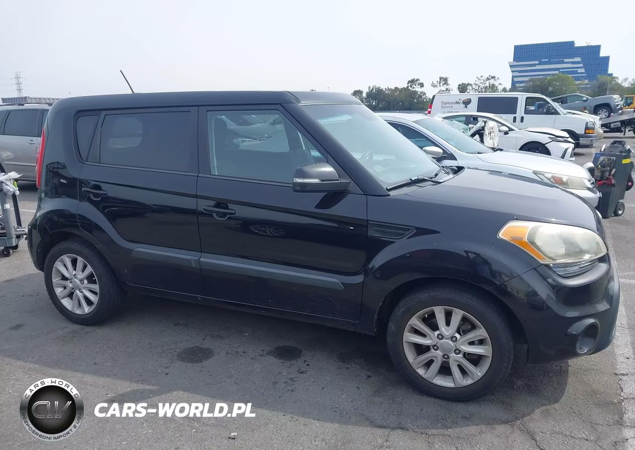 2013 Kia Soul + VIN:KNDJT2A6XD7583698 - 13