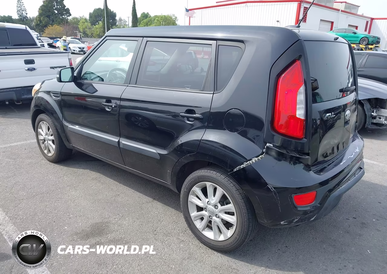 2013 Kia Soul + VIN:KNDJT2A6XD7583698 - 3