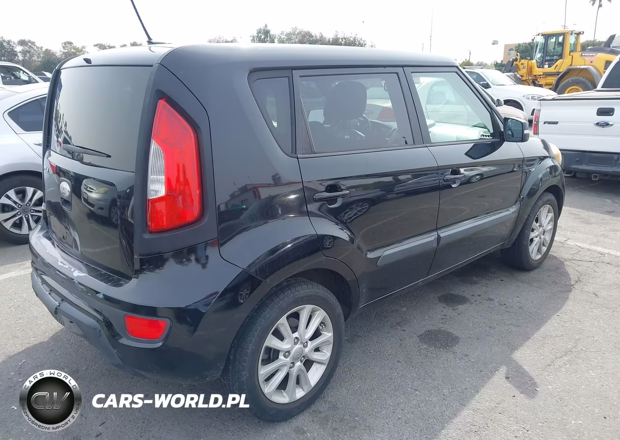 2013 Kia Soul + VIN:KNDJT2A6XD7583698 - 4