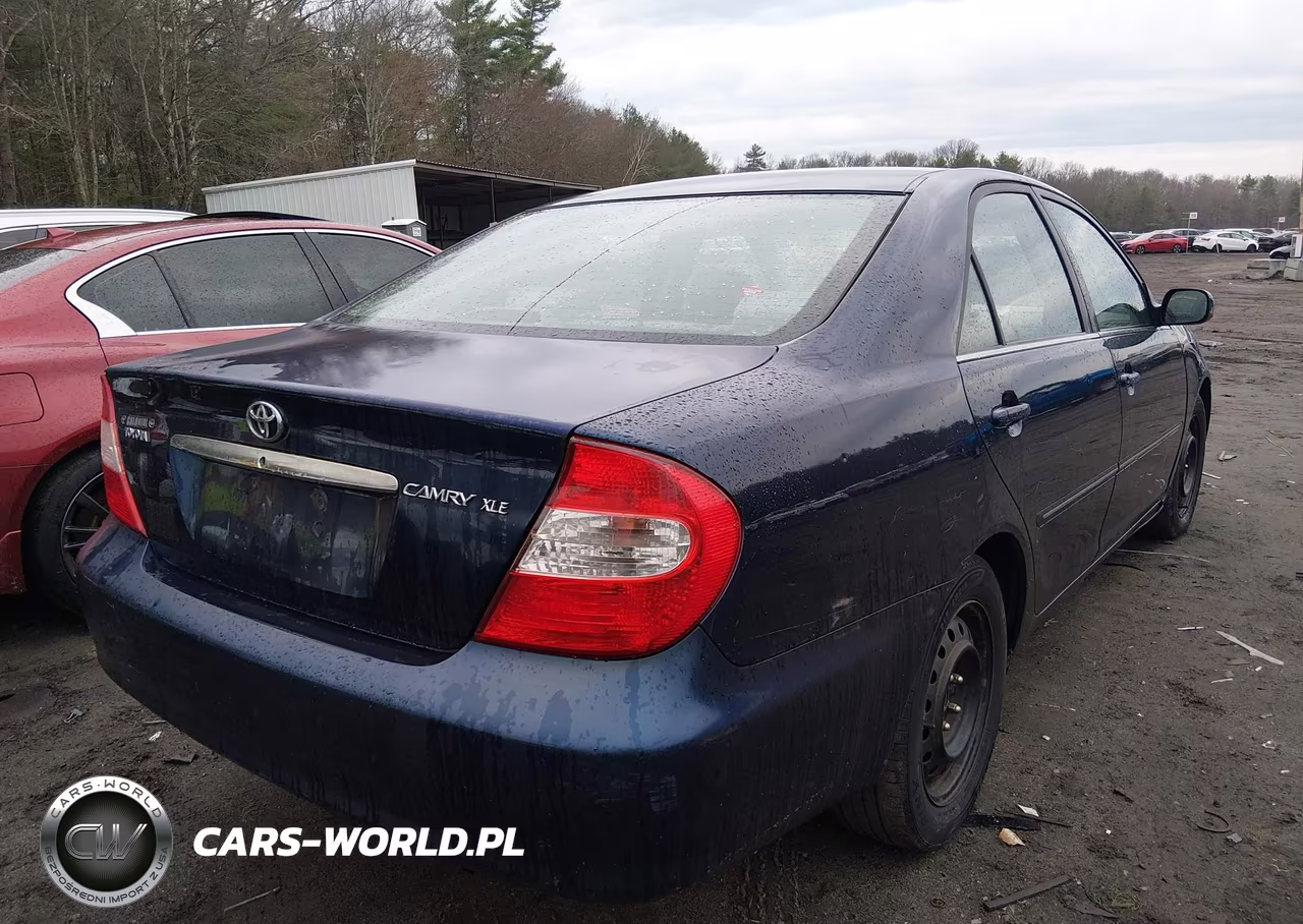 2003 Toyota Camry Xle VIN:4T1BE30K43U153079 - 4
