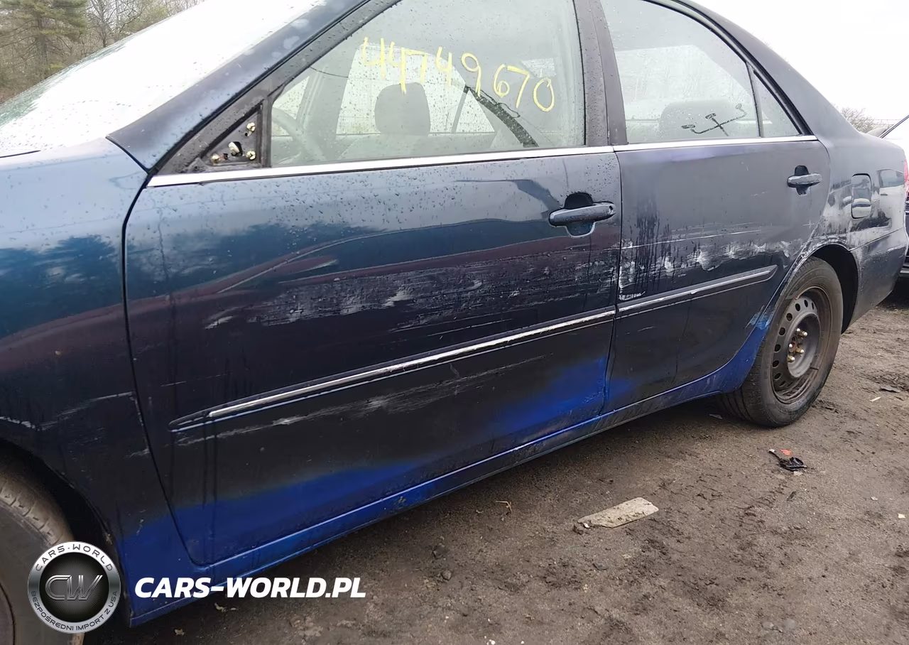 2003 Toyota Camry Xle VIN:4T1BE30K43U153079 - 6
