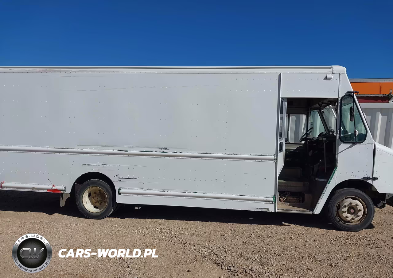2010 Freightliner Chassis M Line Walk-In Van VIN:4UZAAPDU8ACAS1698 - 13