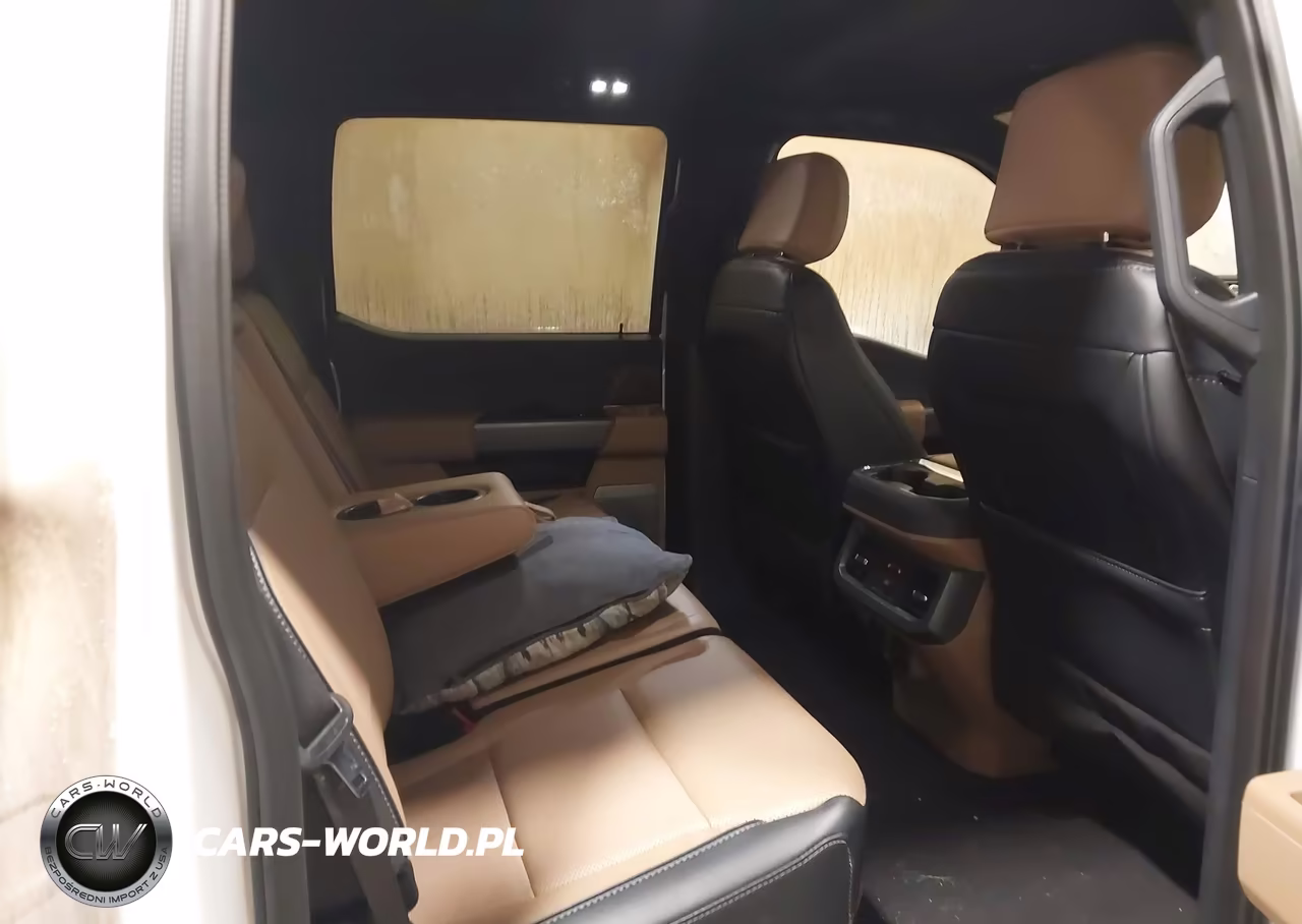 2024 Ford F-350 Lariat VIN:1FT8W3DMXREC88643 - 7