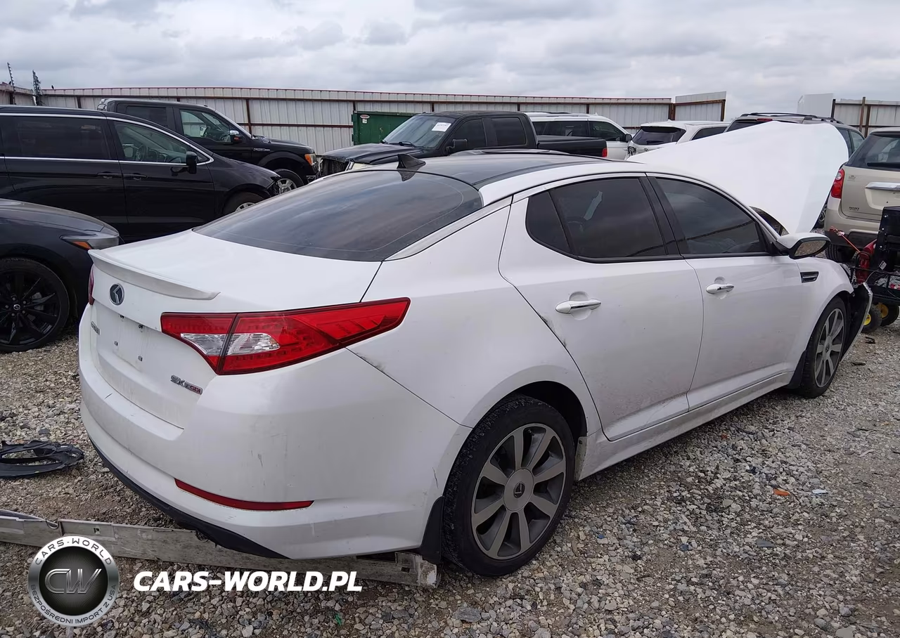 2013 Kia Optima Sx VIN:5XXGR4A65DG217336 - 4