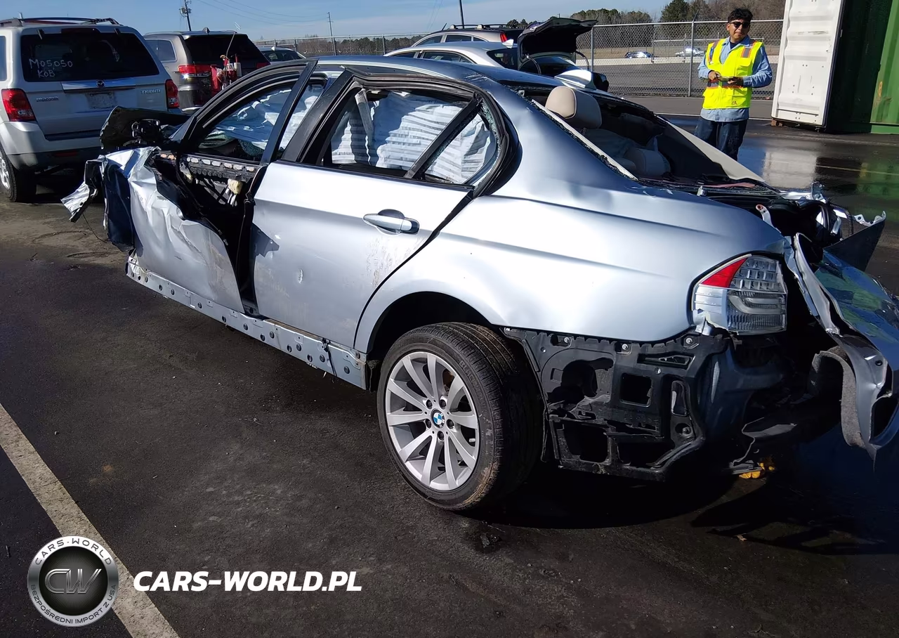 2011 BMW 328I VIN:WBAPH7G53BNN06636 - 3