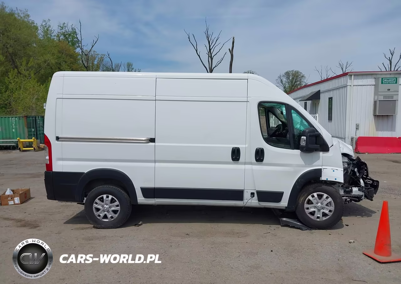 2025 Ram Promaster 2500 VIN:3C6LRVCG0SE514537 - 13