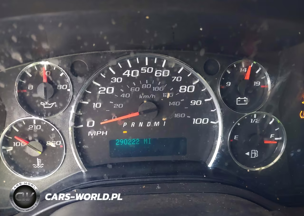 2017 Chevrolet Express 2500 Work Van VIN:1GCWGAFF9H1133160 - 7