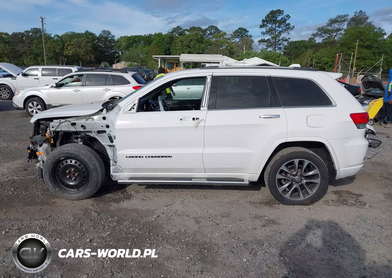 2017 Jeep Grand Cherokee Overland 4X4 VIN:1C4RJFCG6HC685003 - 15