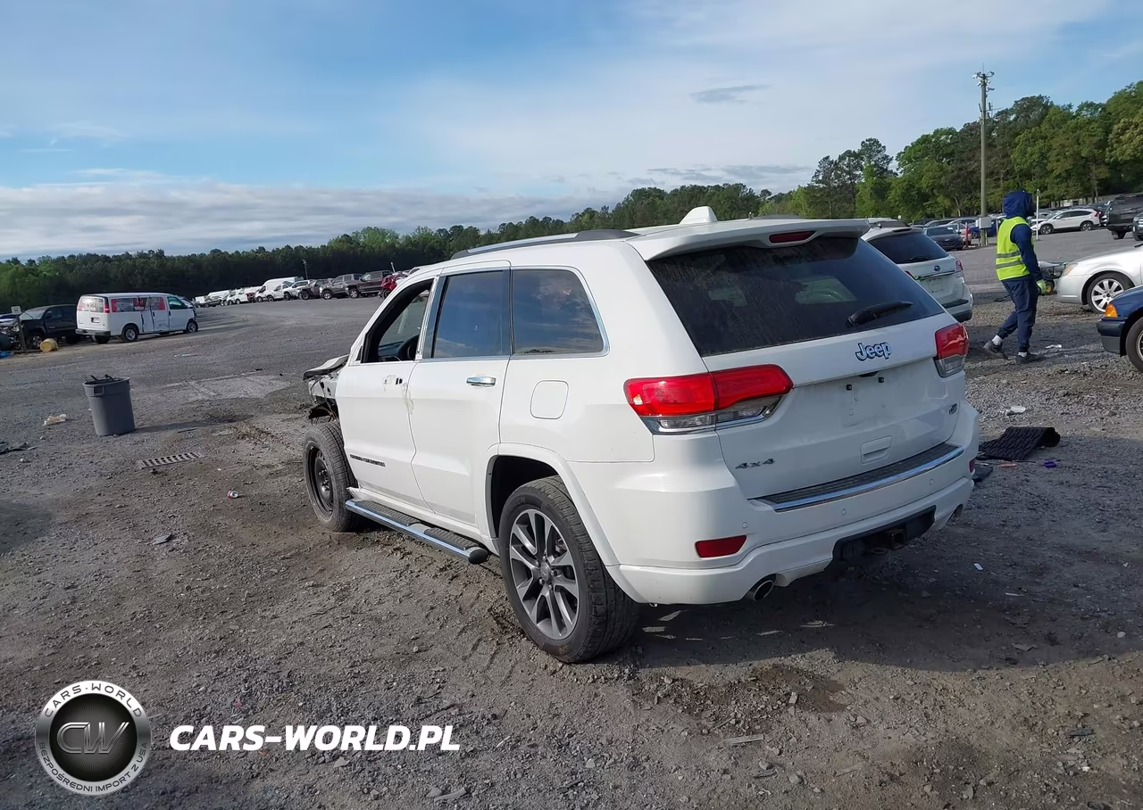 2017 Jeep Grand Cherokee Overland 4X4 VIN:1C4RJFCG6HC685003 - 3