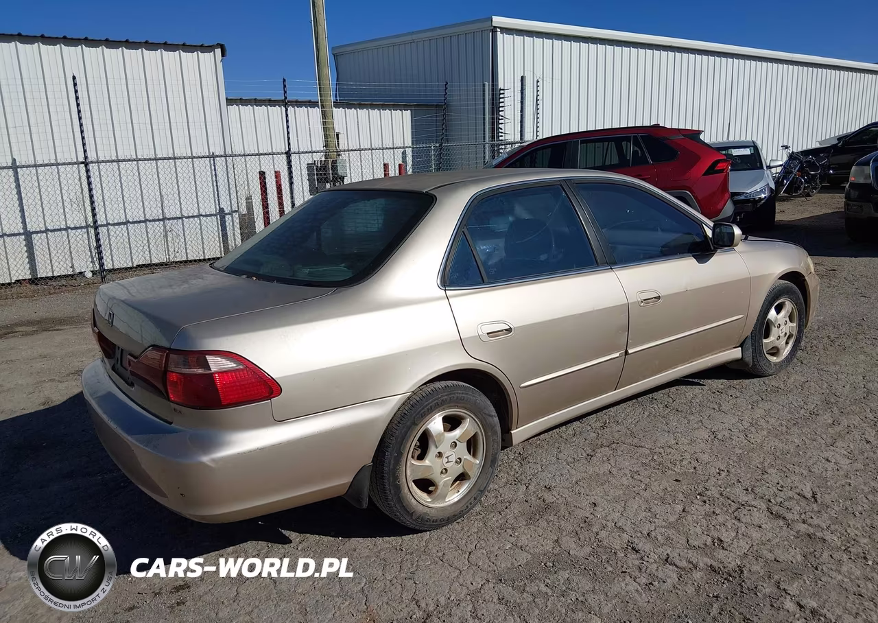 2000 Honda Accord 2.3 Ex VIN:1HGCG5559YA051613 - 4