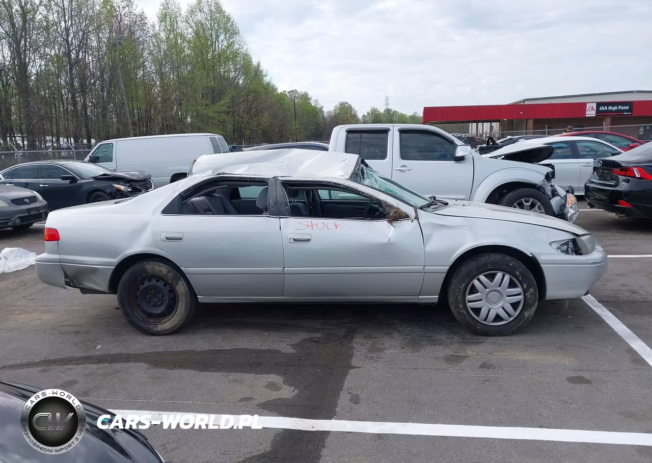 2001 Toyota Camry Le VIN:4T1BG22K71U858750 - 13