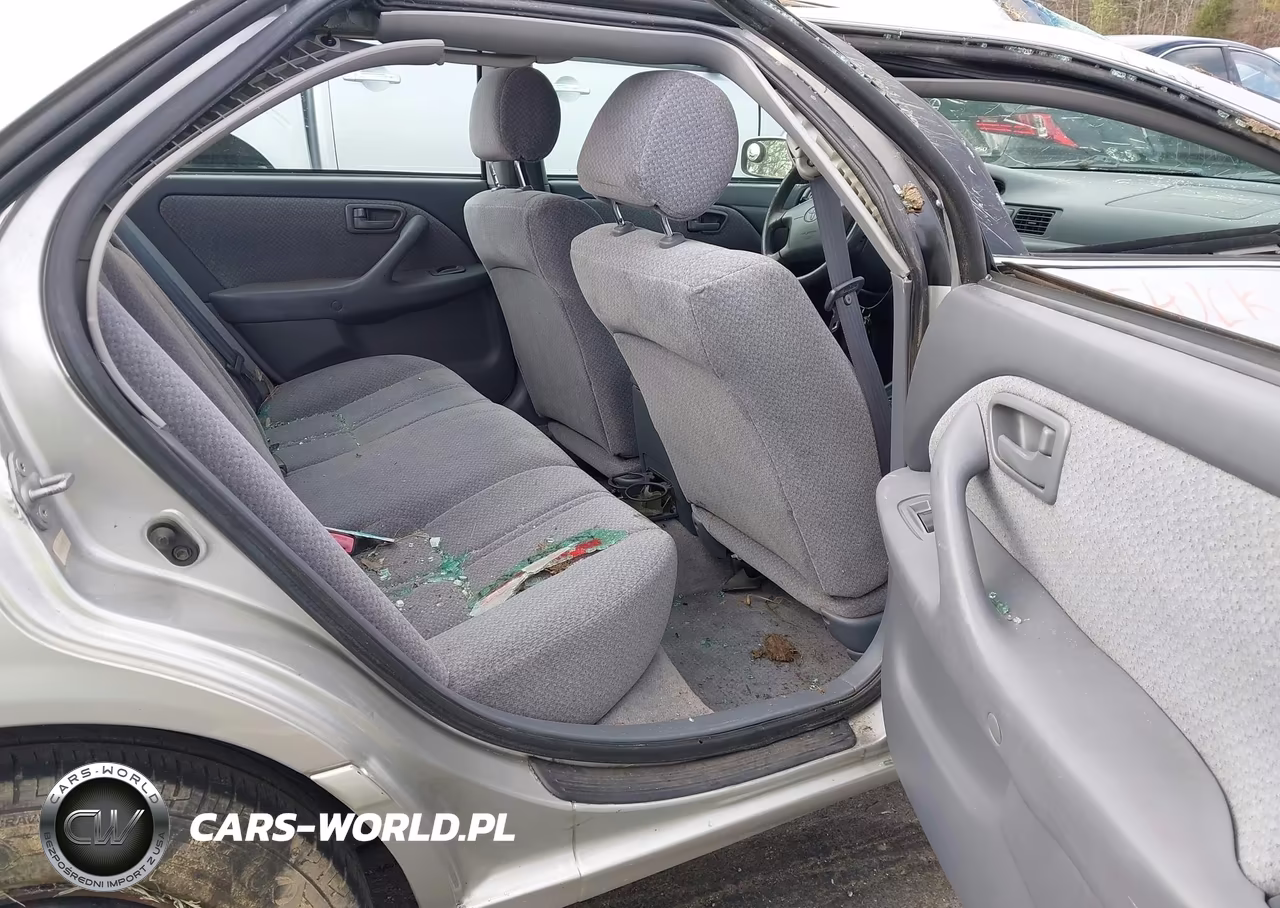 2001 Toyota Camry Le VIN:4T1BG22K71U858750 - 8