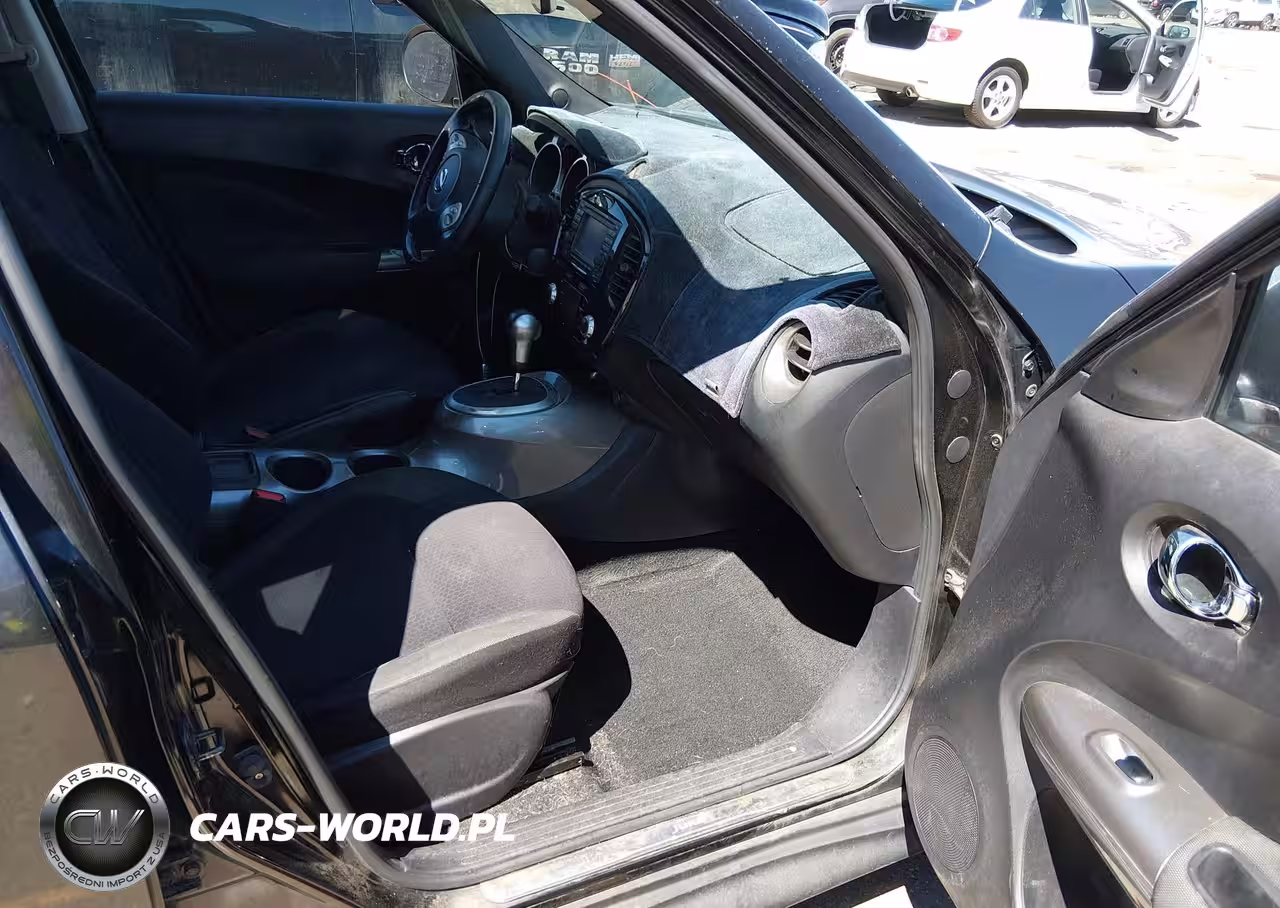 2011 Nissan Juke Sv VIN:JN8AF5MR9BT018947 - 5