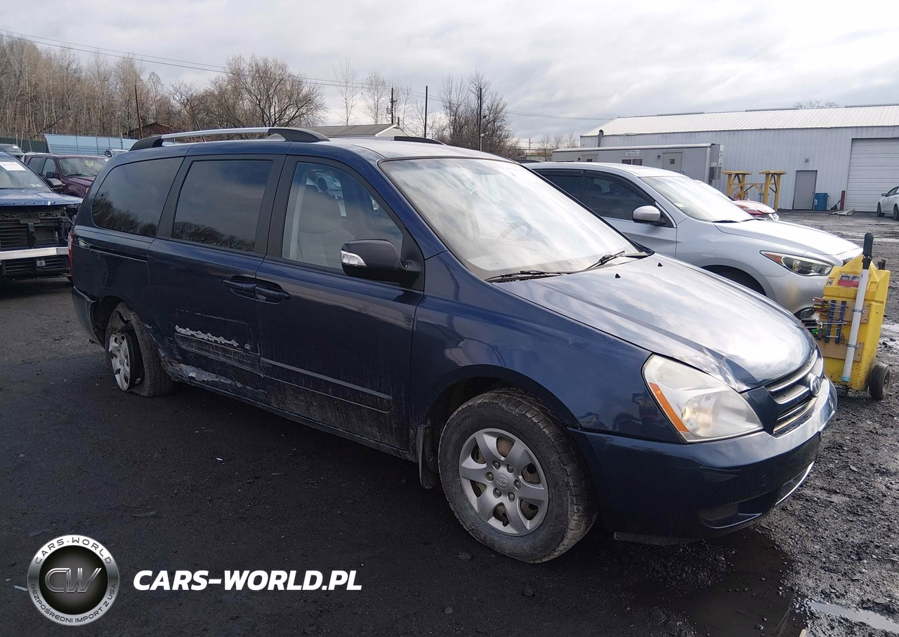 2009 Kia Sedona Lx