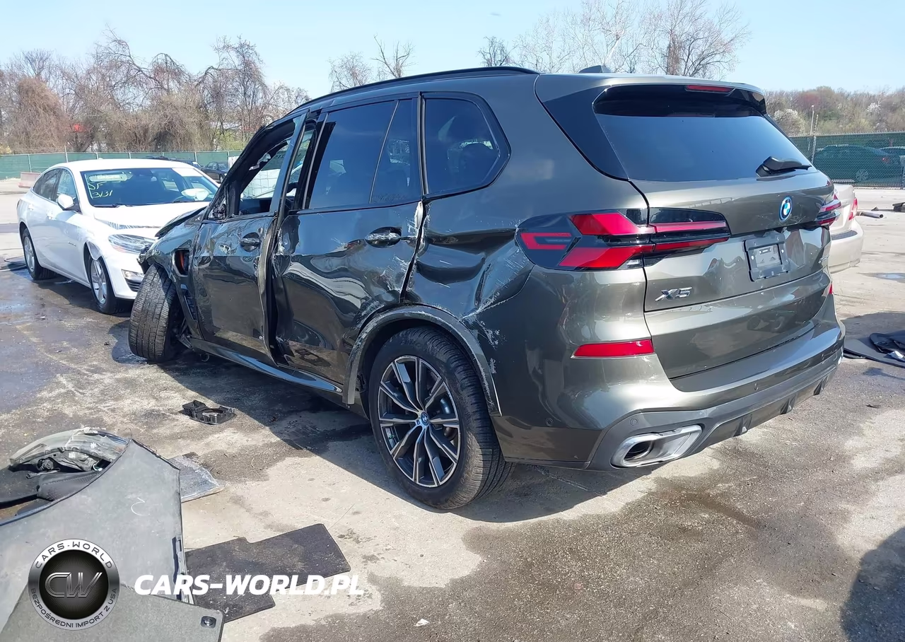 2025 BMW X5 Phev xDrive50E VIN:5UX43EU04S9Y62571 - 3