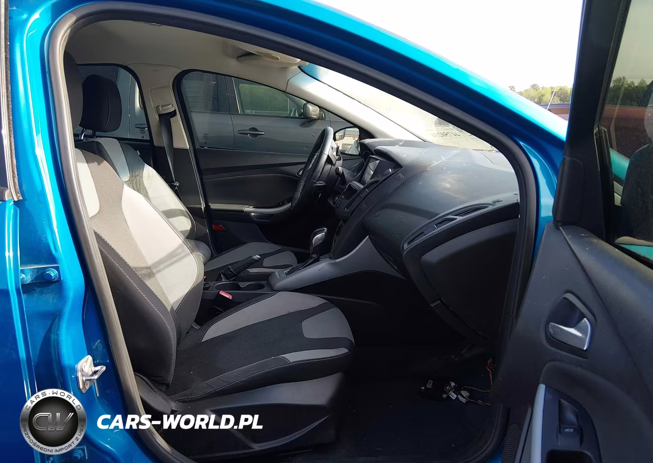 2012 Ford Focus Se VIN:1FAHP3F26CL258007 - 5