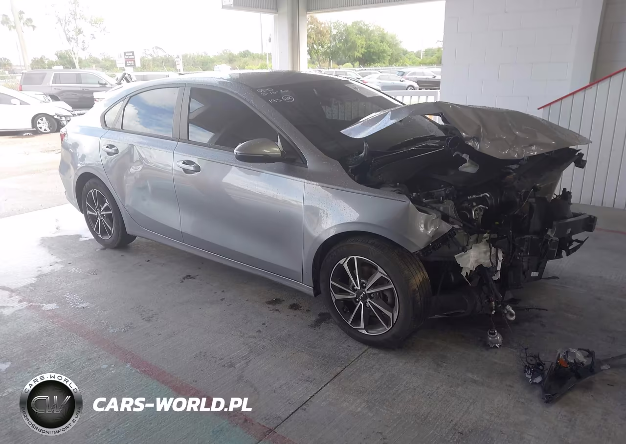 2023 Kia Forte Lxs