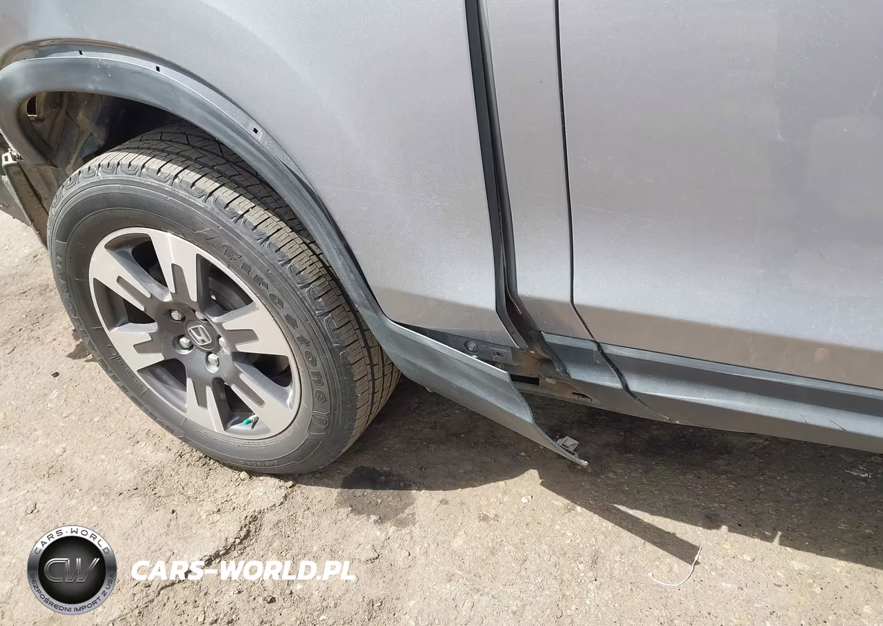 2019 Honda Ridgeline Rtl VIN:5FPYK3F53KB000796 - 19