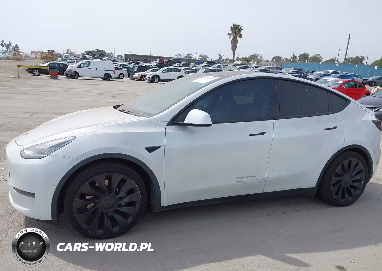 2021 Tesla Model Y Long Range Dual Motor All-Wheel Drive VIN:5YJYGDEE0MF068638 - 14