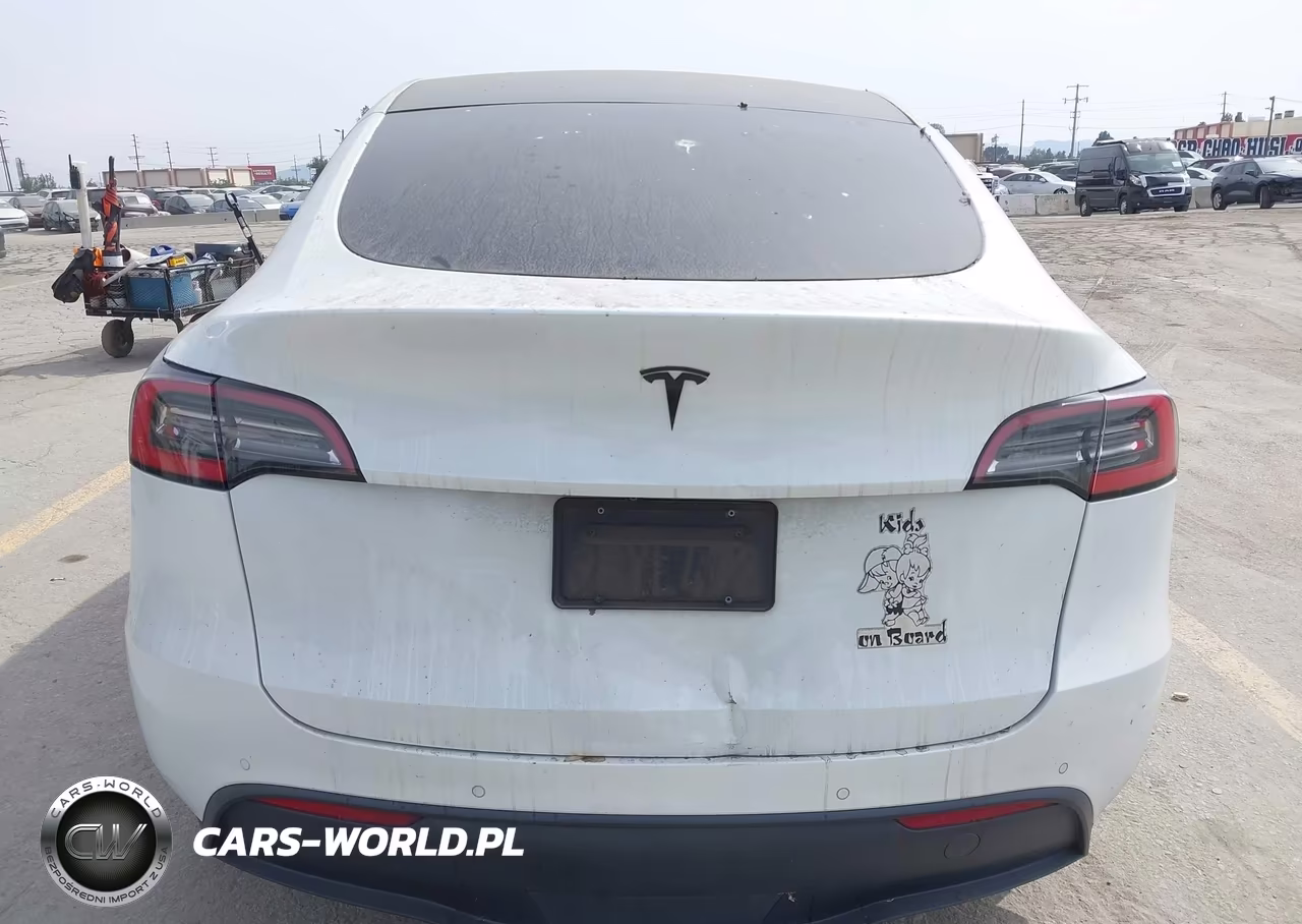 2021 Tesla Model Y Long Range Dual Motor All-Wheel Drive VIN:5YJYGDEE0MF068638 - 16