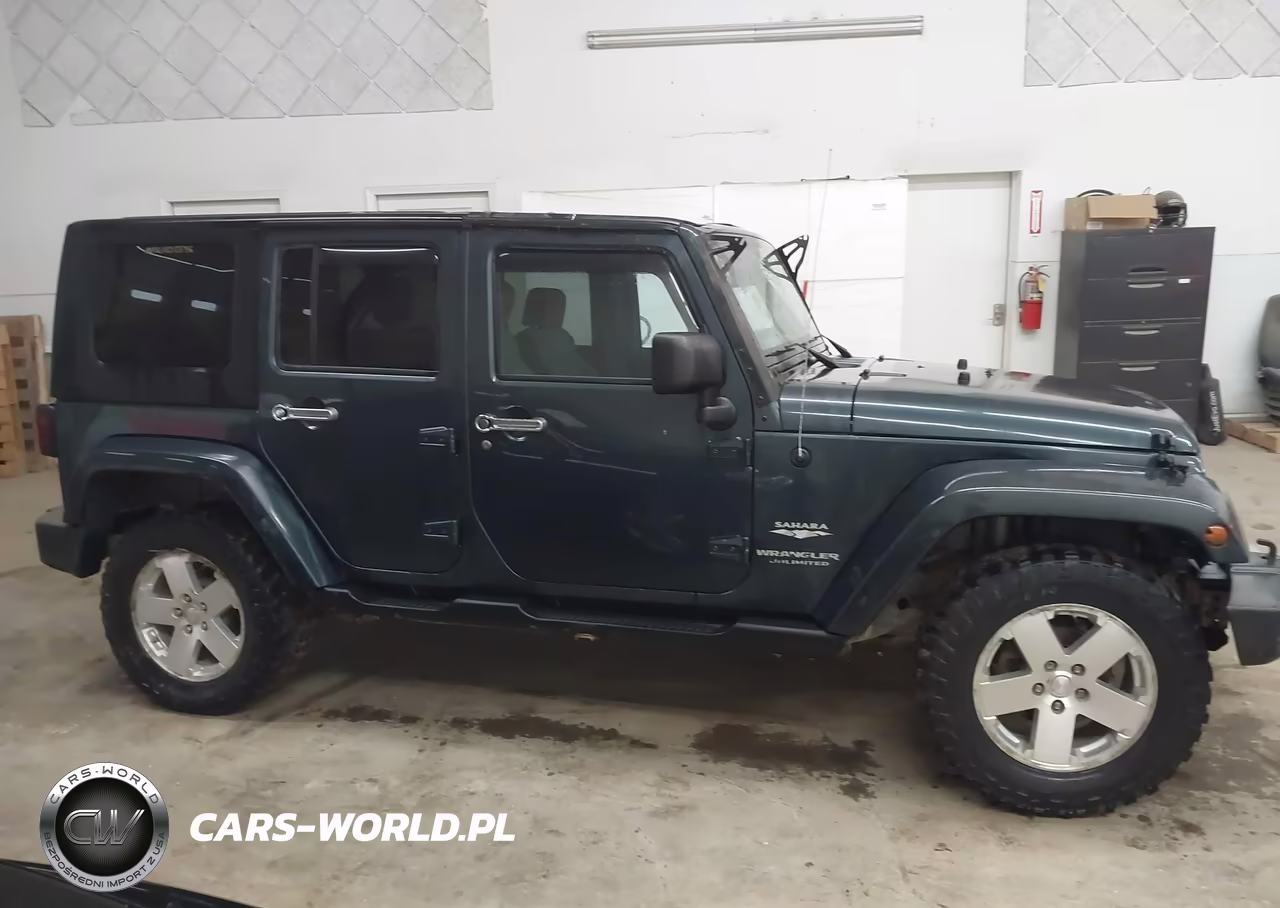 2008 Jeep Wrangler Unlimited Sahara VIN:1J4GA59158L598191 - 14
