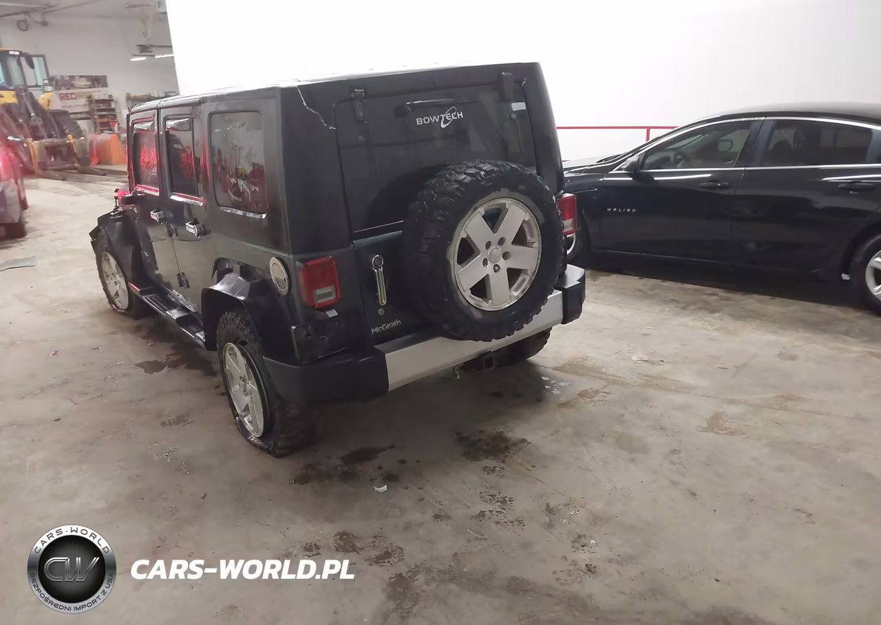 2008 Jeep Wrangler Unlimited Sahara VIN:1J4GA59158L598191 - 3