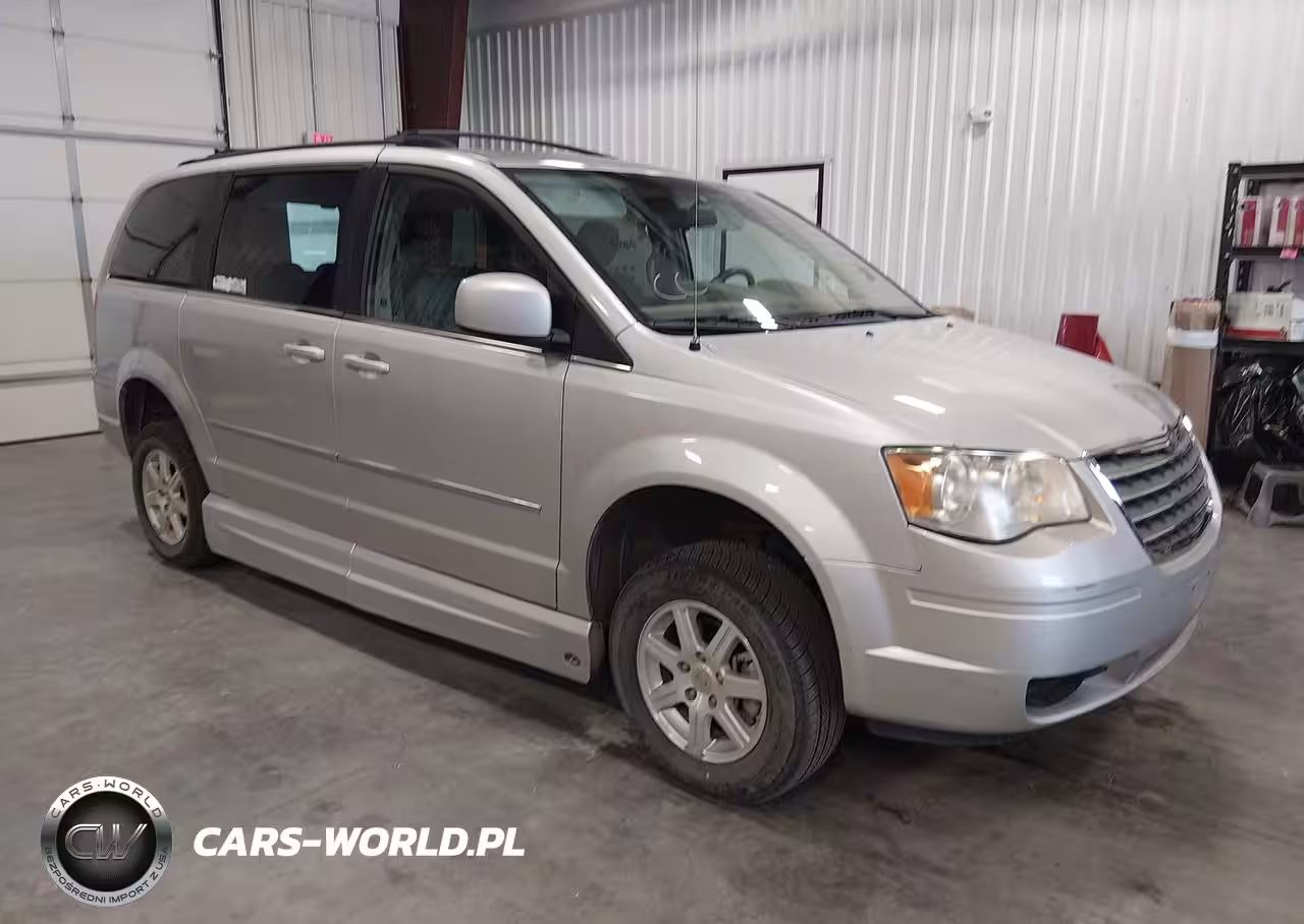 2009 Chrysler Town & Country Touring
