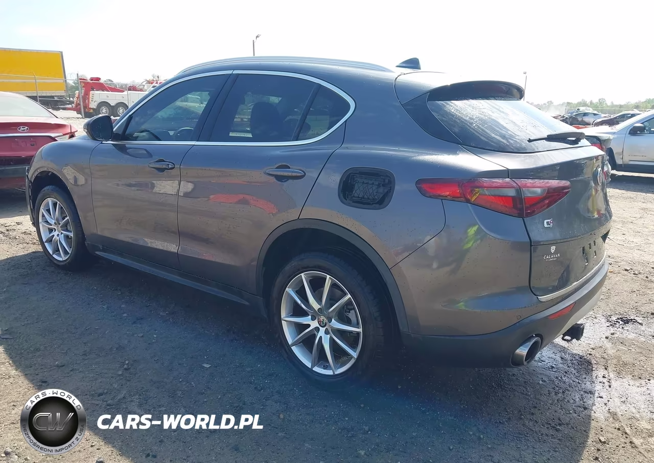 2018 Alfa Romeo Stelvio Ti Awd VIN:ZASFAKBN8J7B62146 - 3