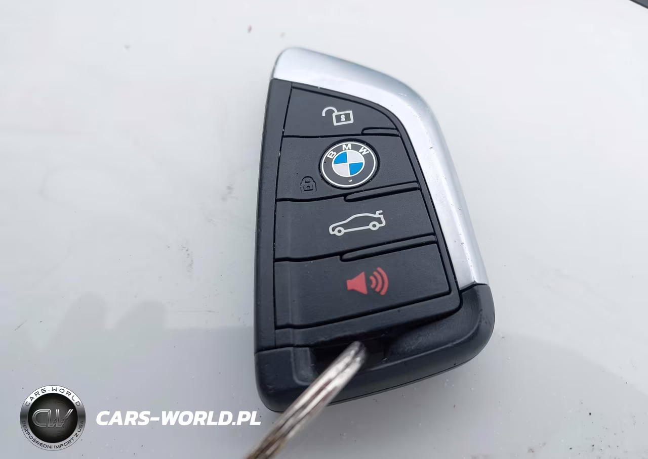 2018 BMW X1 xDrive28I VIN:WBXHT3C31J5L31338 - 11