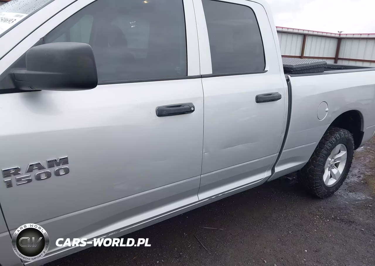 2015 Ram 1500 Tradesman VIN:1C6RR7FT2FS764556 - 17