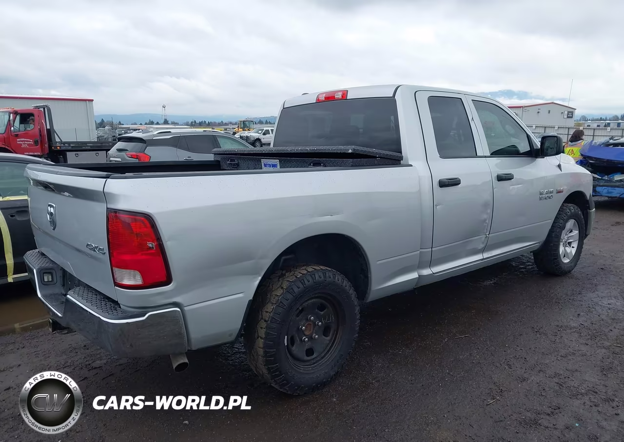2015 Ram 1500 Tradesman VIN:1C6RR7FT2FS764556 - 4