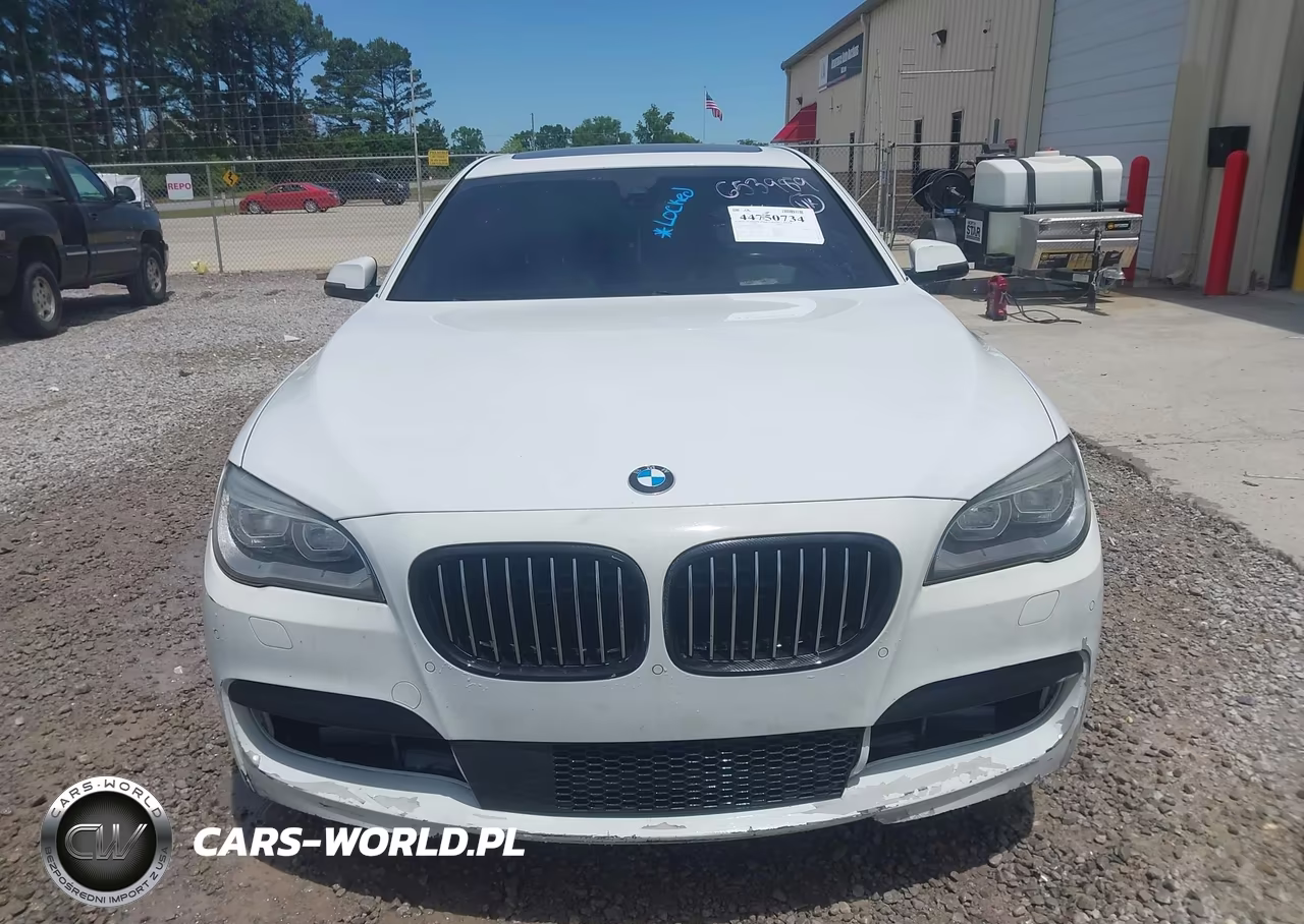 2015 BMW 750Li xDrive VIN:WBAYF8C51FD653989 - 11