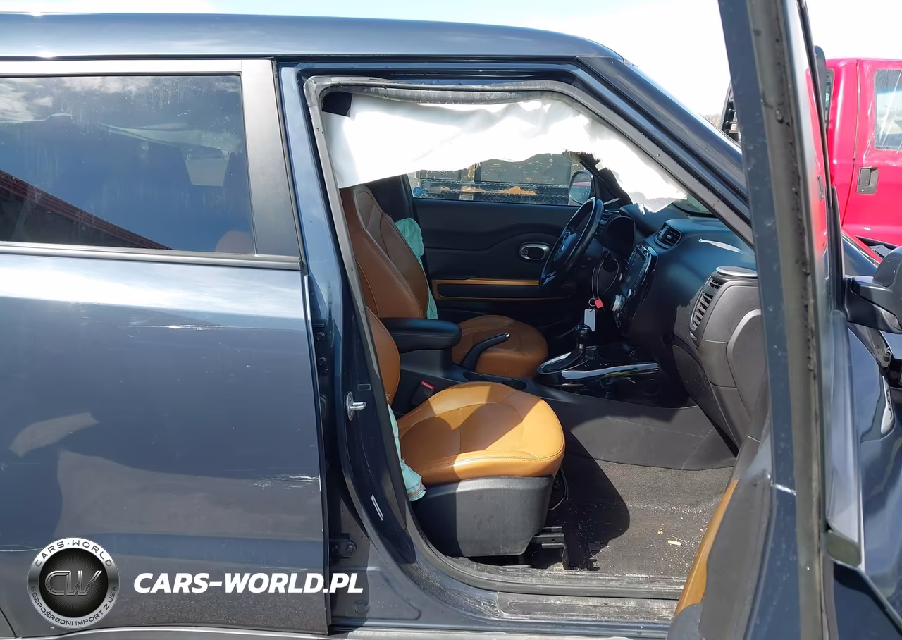 2015 Kia Soul ! VIN:KNDJX3A50F7134678 - 5
