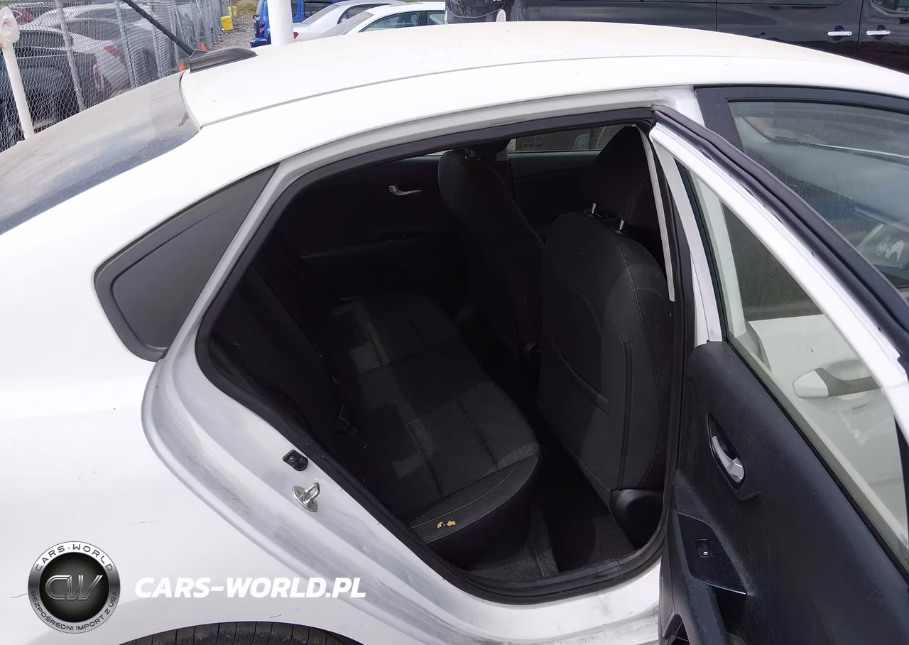 2020 Kia Rio S VIN:3KPA24AD6LE299318 - 8