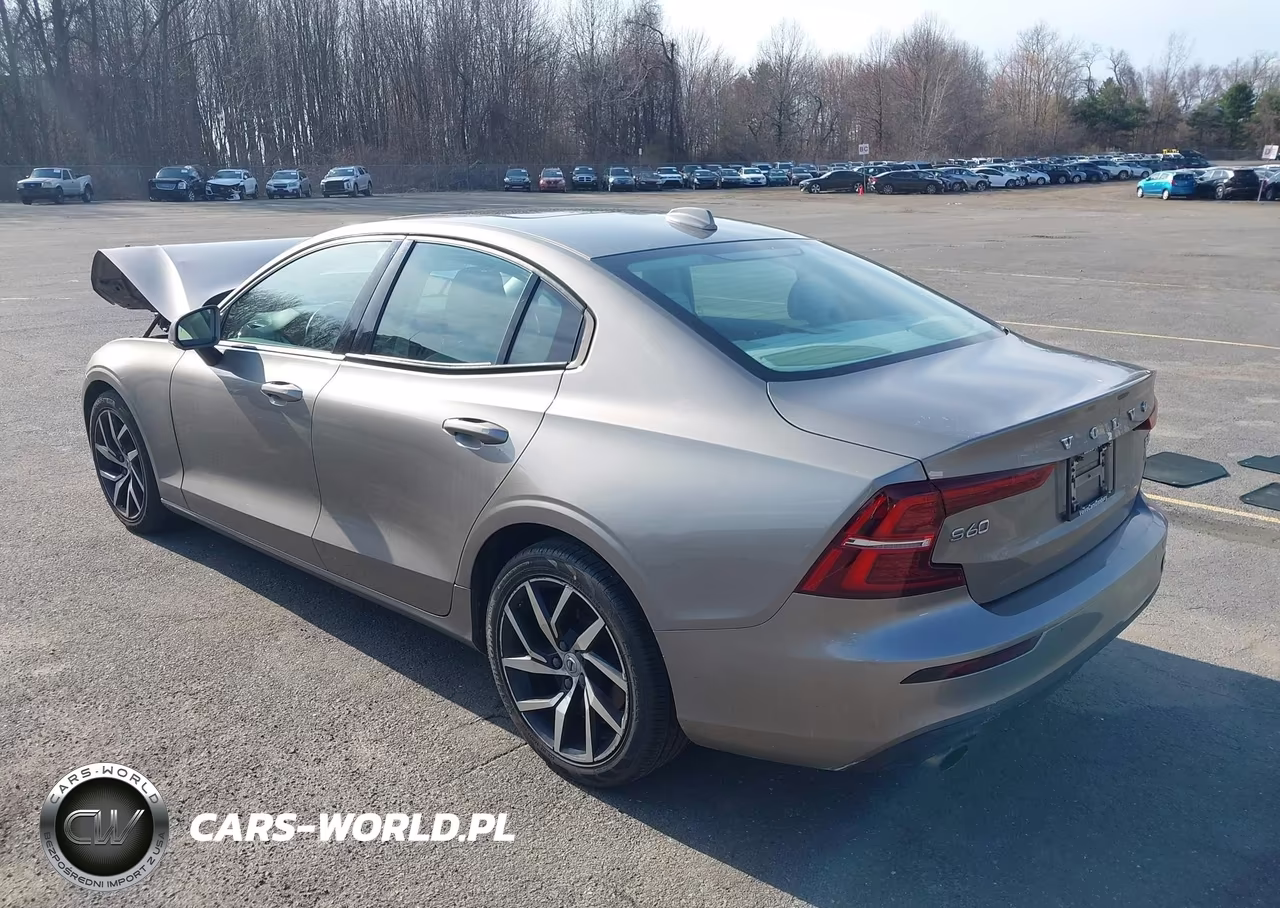 2019 Volvo S60 T6 Momentum VIN:7JRA22TK6KG003780 - 3