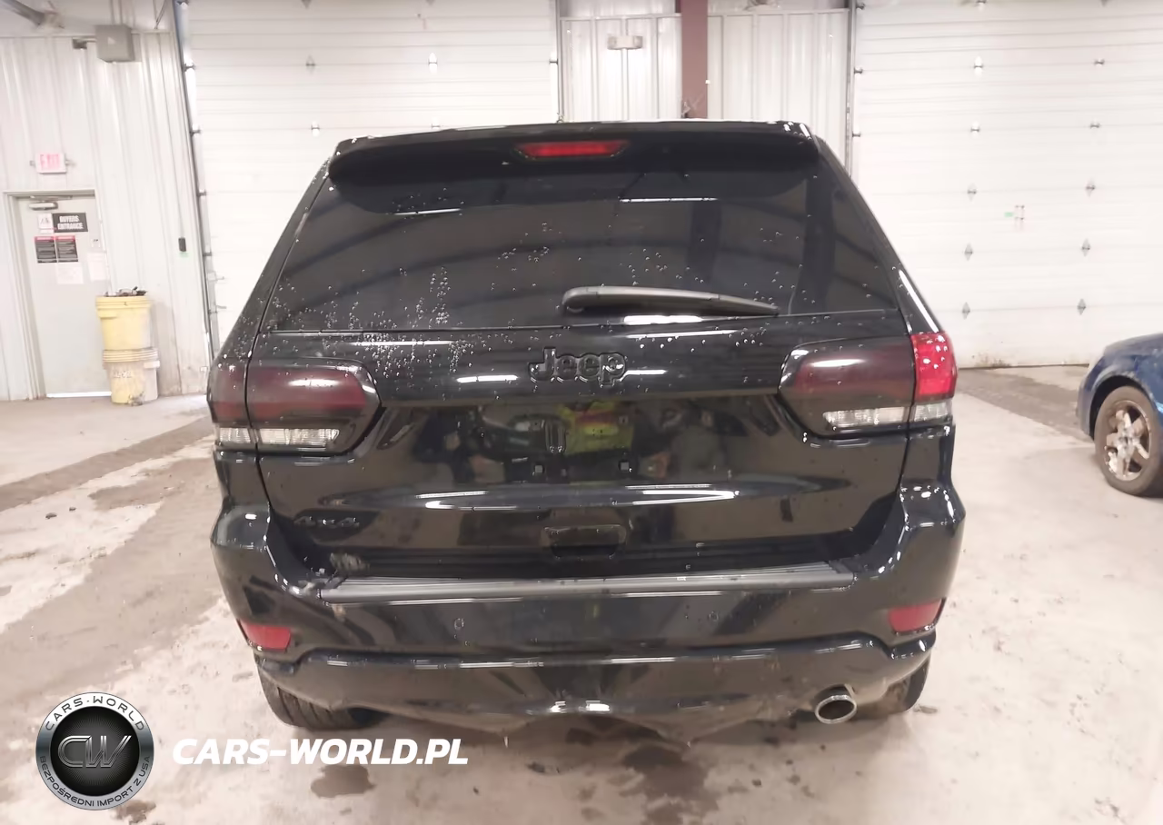 2020 Jeep Grand Cherokee Altitude 4X4 VIN:1C4RJFAG0LC242213 - 16