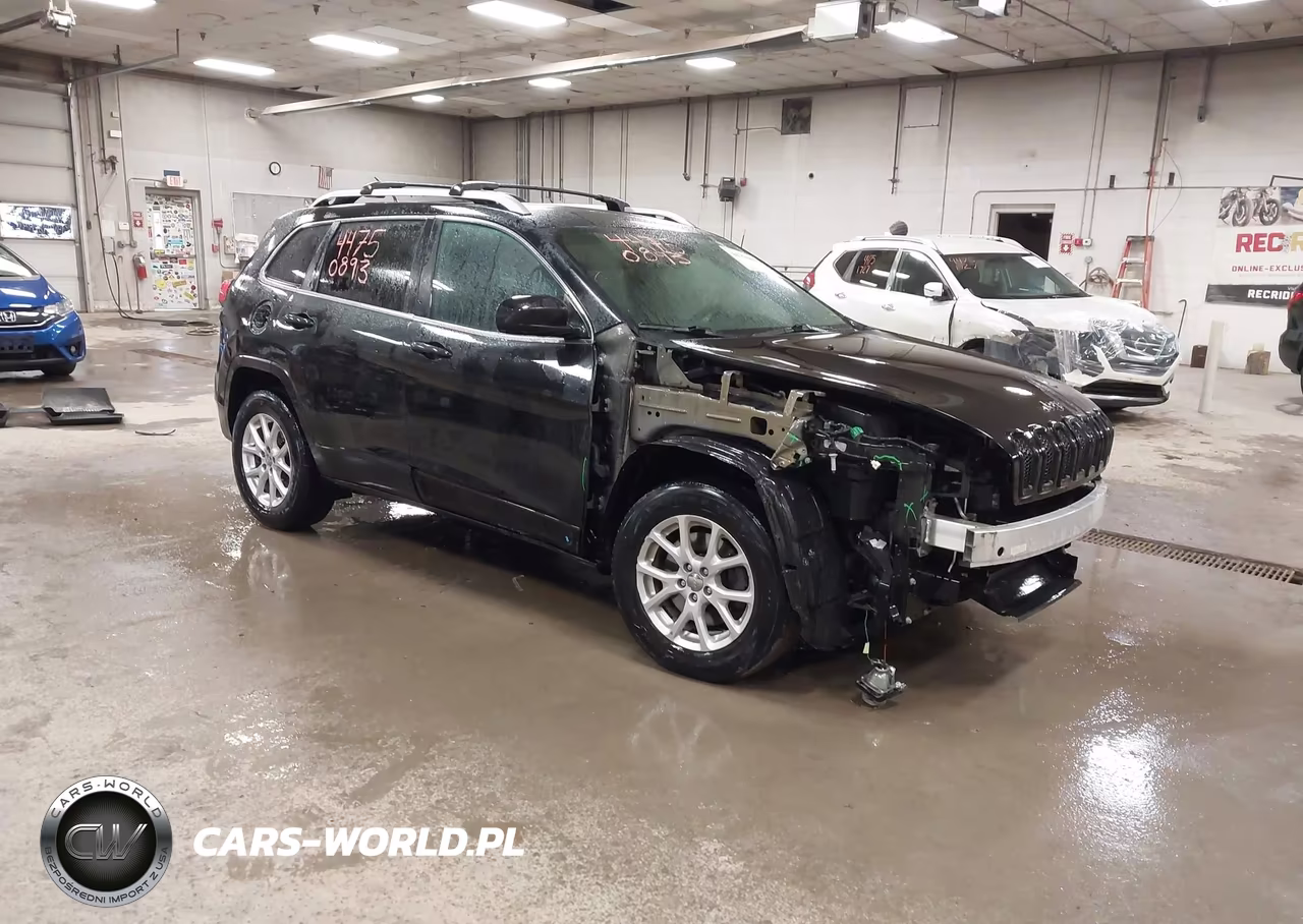 2015 Jeep Cherokee Latitude – zdjęcie 1 z 17