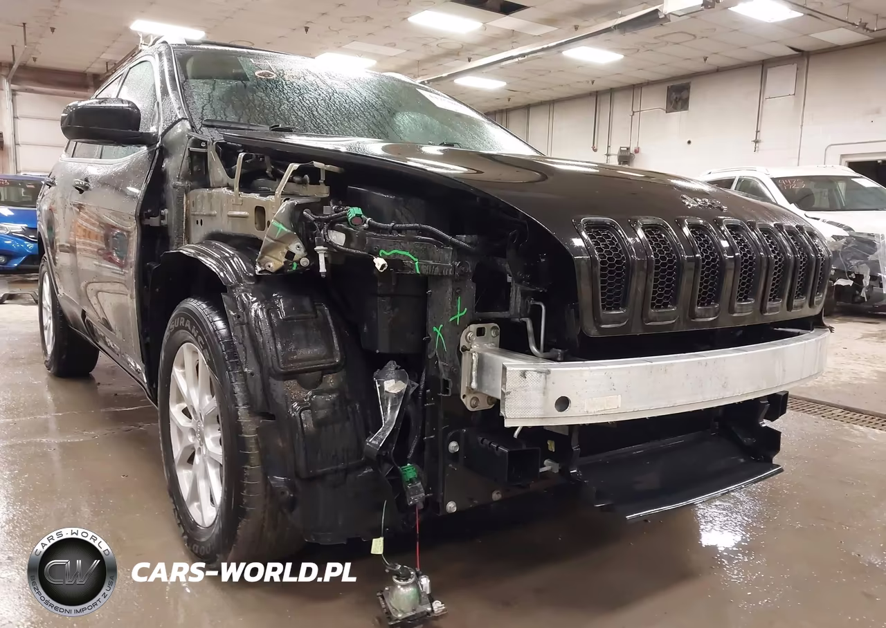 2015 Jeep Cherokee Latitude VIN:1C4PJMCB2FW679839 - 6
