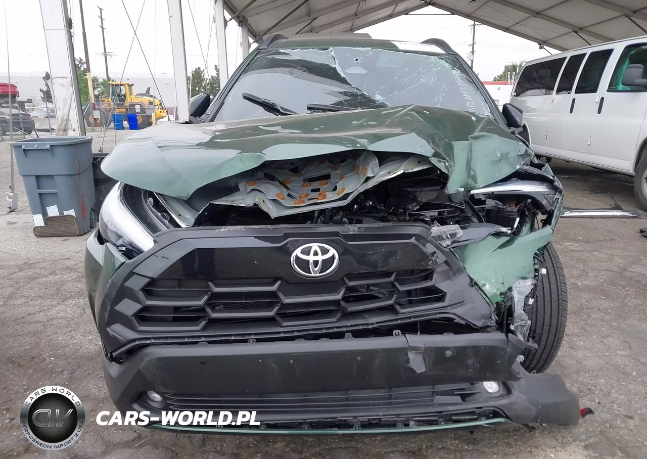 2026 Toyota Corolla Cross Xle VIN:7MUDAAAG5TV166697 - 13