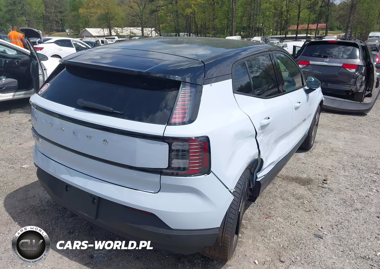 2025 Volvo Ex30 Plus Twin Motor Performance, Fully Electric VIN:YV4EK3ZK6SS155792 - 4