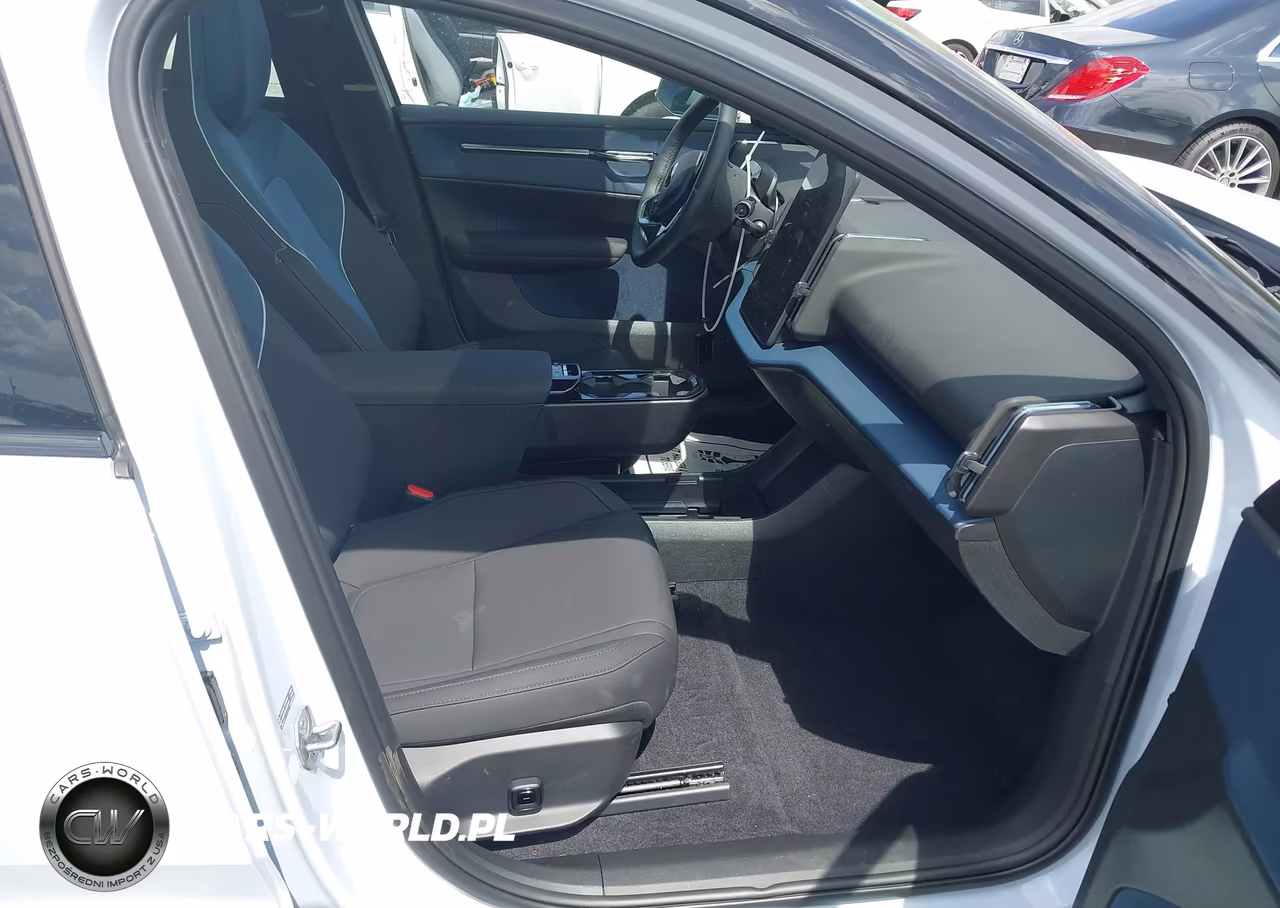 2025 Volvo Ex30 Plus Twin Motor Performance, Fully Electric VIN:YV4EK3ZK6SS155792 - 5